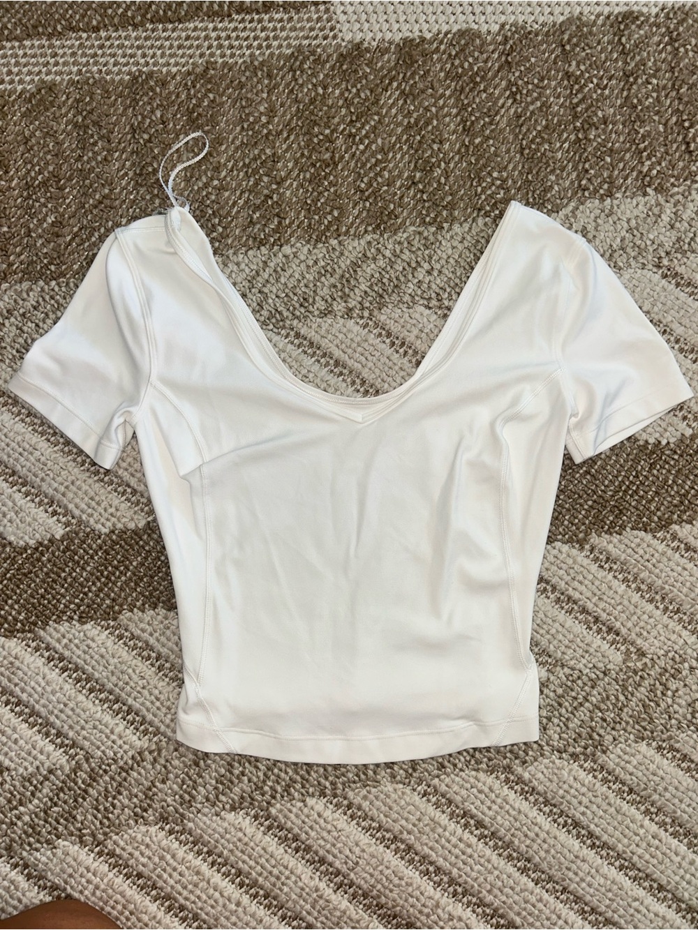 Lululemon Women's White Scoop Neck Short Sleeve Top